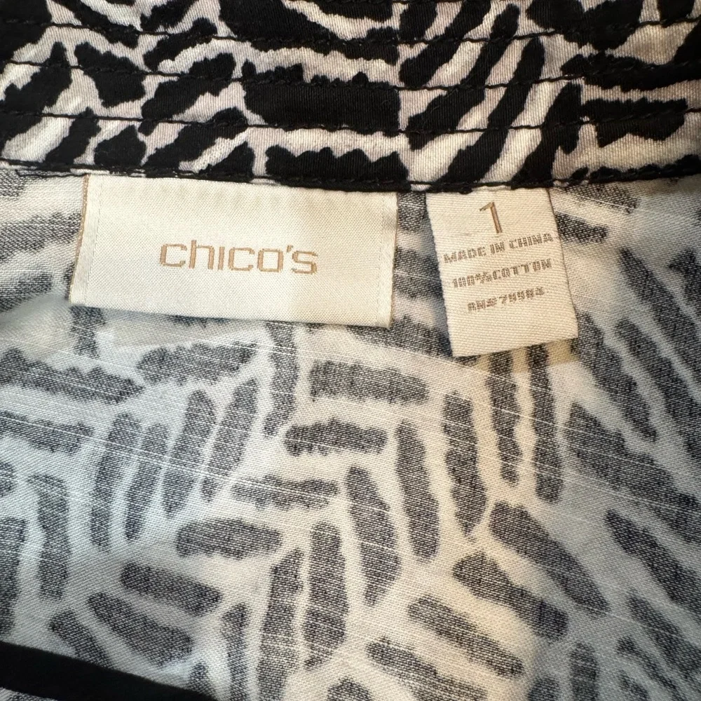 Chico’s Button-Up Black/White Snow leopard Print Artistic Jacket Size M - Picture 9 of 10
